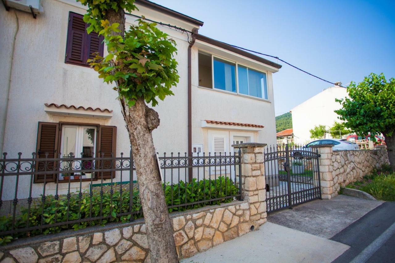 Rooms Ester Cres Exterior photo